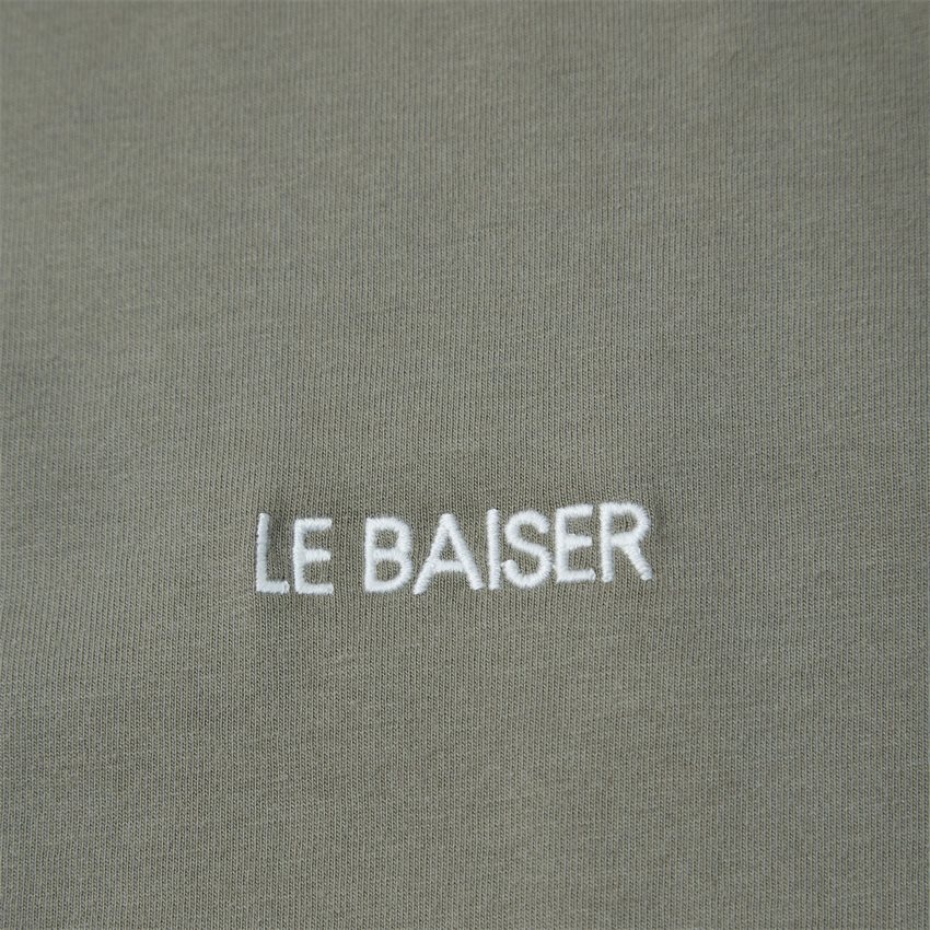 Le Baiser T-shirts BOURG. DUSTY OLIVE